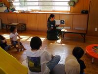 読み聞かせの様子1