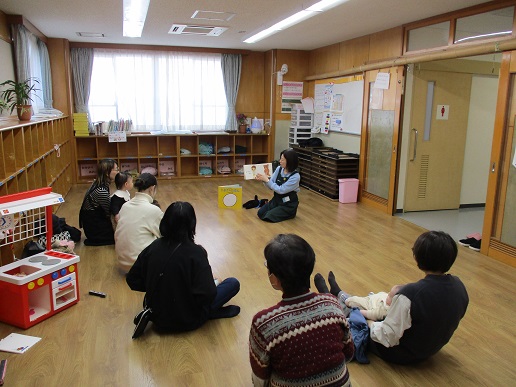 おたのしみ会の様子2