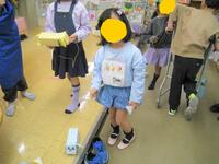 おたのしみ会の様子