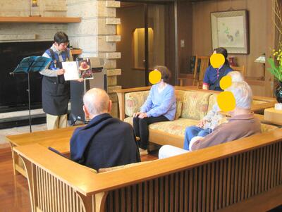 読み聞かせの様子