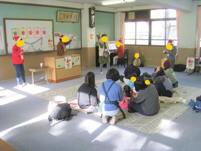 読み聞かせの様子