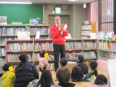 おたのしみ会の様子