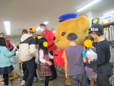 おたのしみ会の様子