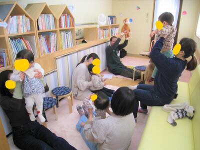 読み聞かせの様子