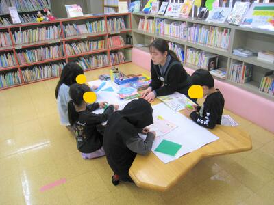 おたのしみ会の様子