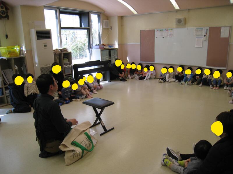 読み聞かせの様子