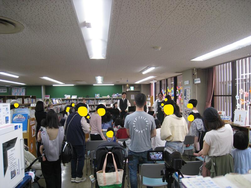 ０歳からの絵本コンサートの様子