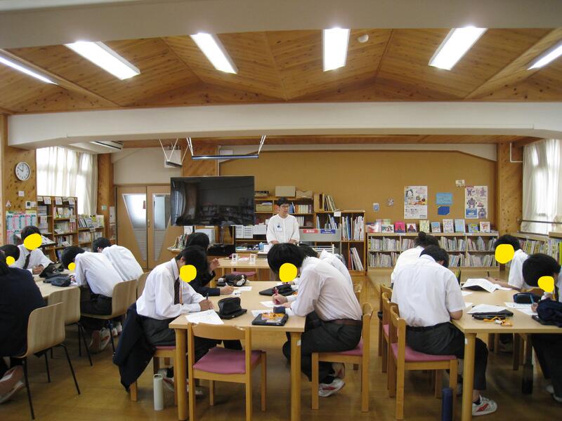 読み聞かせ講座の様子