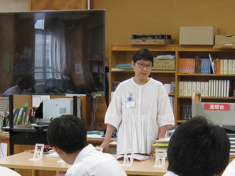 読み聞かせ講座の様子