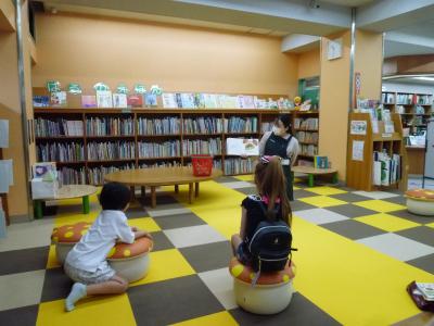 おたのしみ会の様子