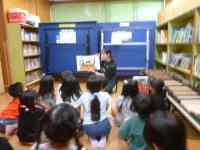 吉祥院児童館「おはなしの会」の様子