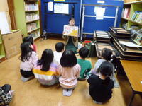 おはなしの会の様子