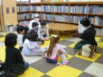 ぬいぐるみおとまり会昨年の様子1