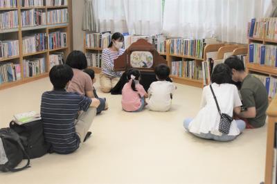 おたのしみ会の様子