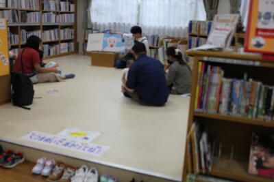 おたのしみ会の様子