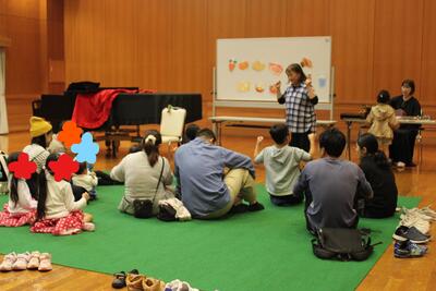 おたのしみ会の様子