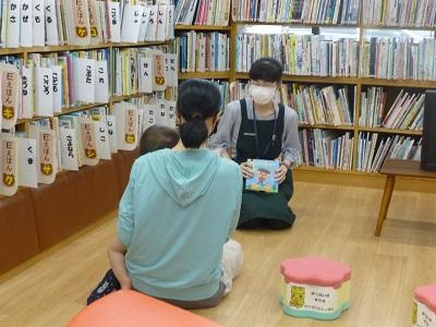 2025.6.26　赤ちゃんと絵本をひらく会写真