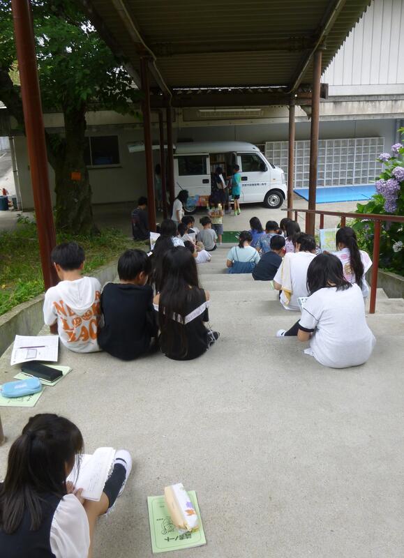 2026.6.17-19　大枝小学校野外読書会写真2